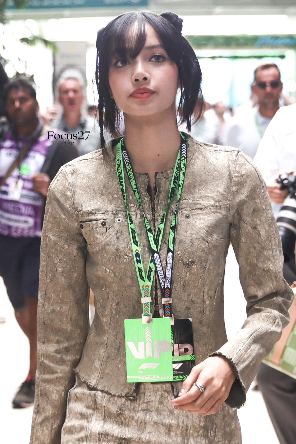 Lisa (BlackPink) gây bất ngờ khi xuất hiện ở Miami, Florida (Mỹ) vào cuối tuần qua (5/5). Lisa (BlackPink) gây bất ngờ khi xuất hiện ở Miami, Florida (Mỹ) vào cuối tuần qua (5/5).