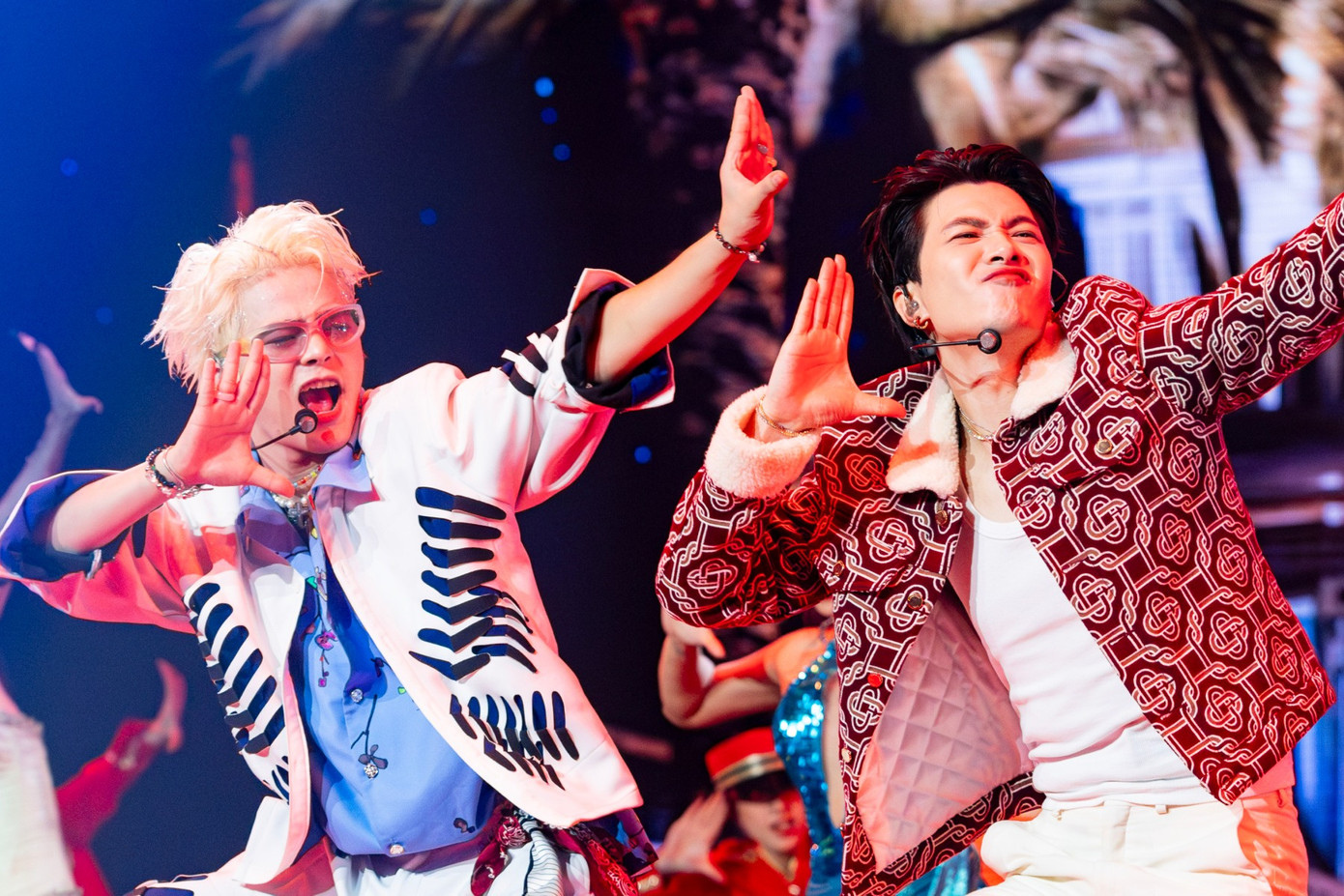 4 màn trình diễn nhóm của top 16 anh trai đêm chung kết Anh trai say hi. 4 màn trình diễn nhóm của top 16 anh trai đêm chung kết Anh trai say hi.