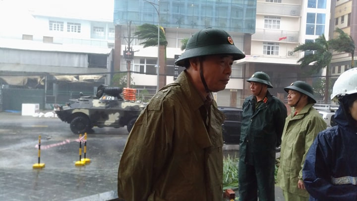 Nhiều người thiệt mạng vì bão Damrey quét qua ảnh 65