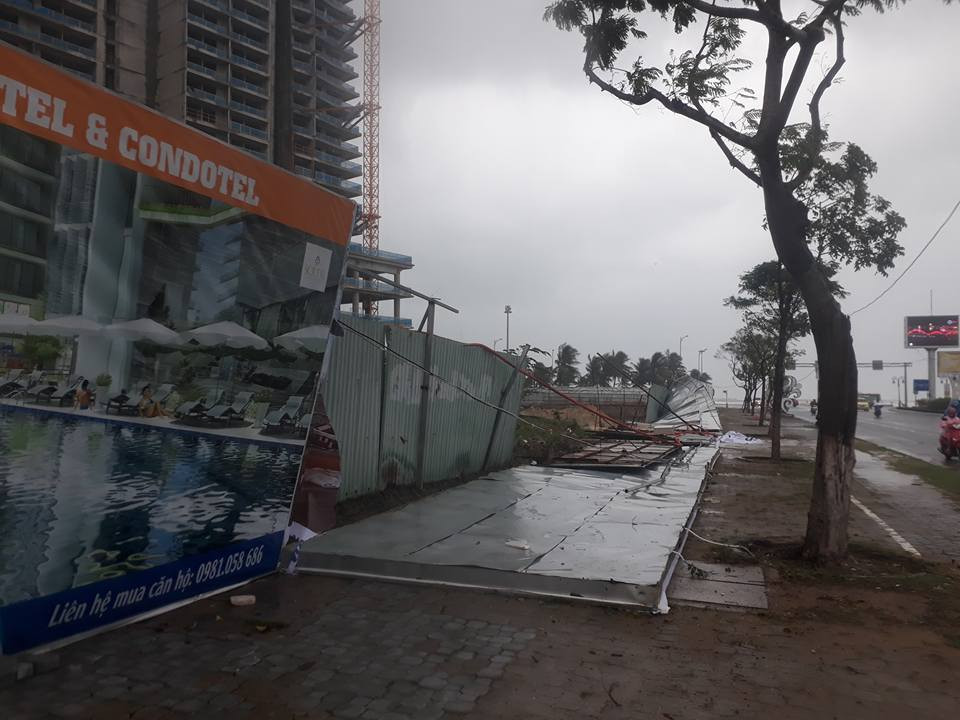 Nhiều người thiệt mạng vì bão Damrey quét qua ảnh 60