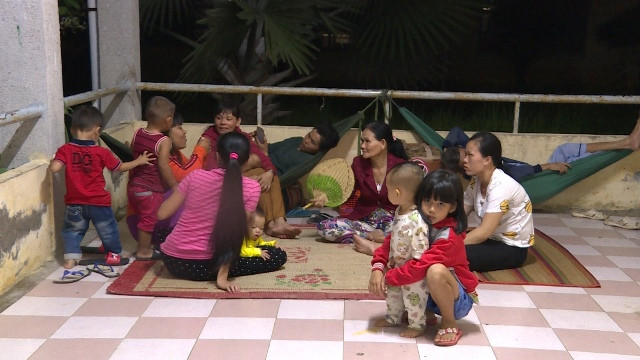 Nhiều người thiệt mạng vì bão Damrey quét qua ảnh 13