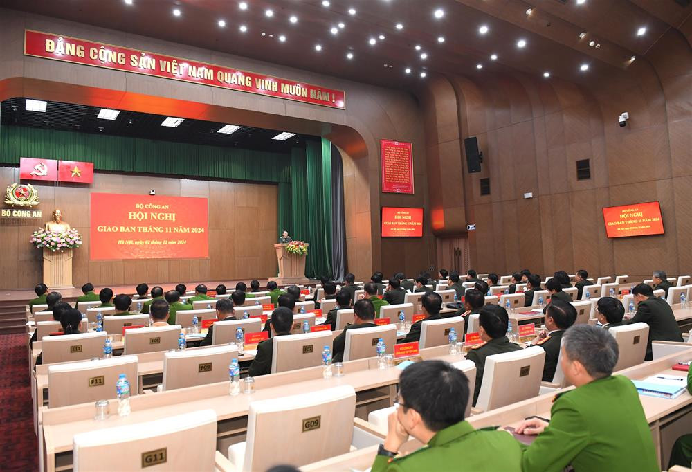 Bộ trưởng Lương Tam Quang phát biểu kết luận Hội nghị. Bộ trưởng Lương Tam Quang phát biểu kết luận Hội nghị.