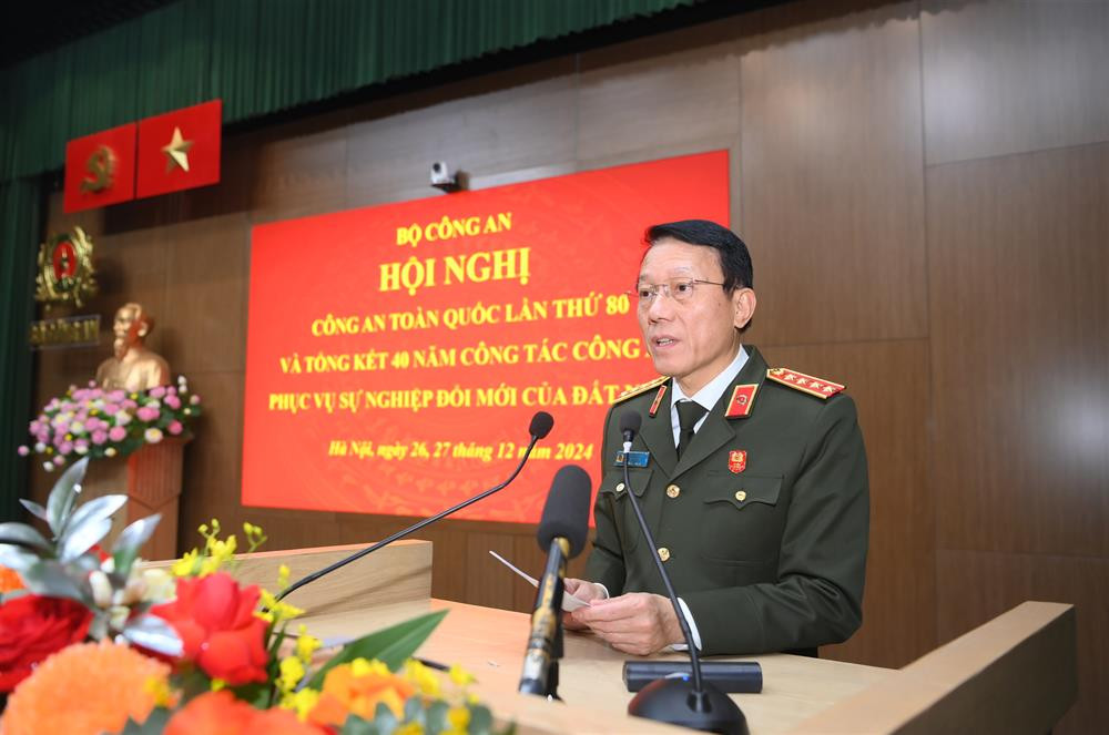 Bộ trưởng Lương Tam Quang phát biểu tại hội nghị.