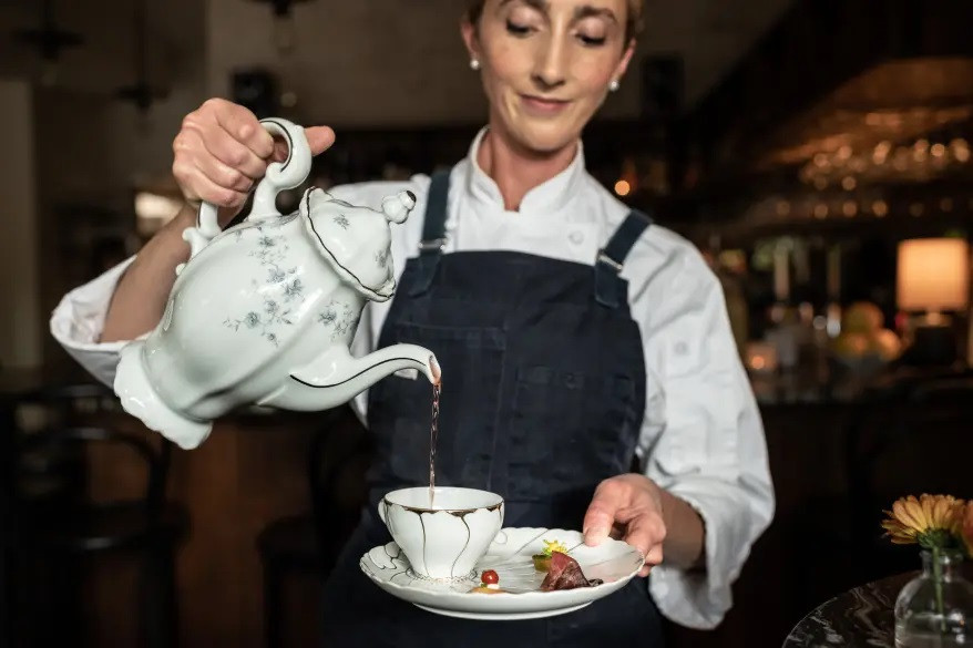 Nghiên cứu cho thấy việc thay nước ngọt có đường bằng trà và cà phê có thể làm giảm tới 1/4 nguy cơ tử vong ở bệnh nhân tiểu đường loại 2.