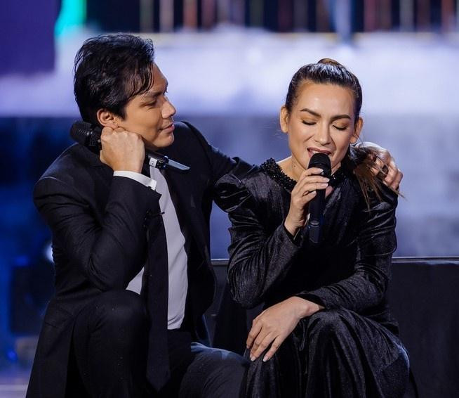 Mạnh Quỳnh nói anh đã không còn nước mắt để khóc tiễn biệt bạn thân. Mạnh Quỳnh nói anh đã không còn nước mắt để khóc tiễn biệt bạn thân.