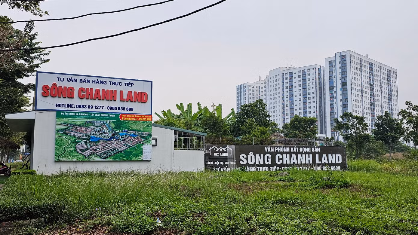 Lãnh đạo UBND TP cũng thống nhất cho phép tiếp tục triển khai các quy trình thủ tục theo quy định để đầu tư xây dựng các công trình xây dựng thuộc đối tượng miễn cấp giấy phép xây dựng (theo quy định pháp luật tại thời điểm xây dựng công trình và hiện hành), không có vi phạm về quy hoạch, đất đai, xây dựng; để đảm bảo quyền lợi hợp pháp của các doanh nghiệp, đơn vị, tổ chức, người dân có liên quan trong việc khai thác, vận hành các công trình trong khu đô thị Thanh Hà A,B - Cienco5.