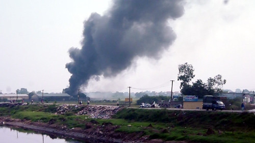 Đám cháy nhìn từ xa 