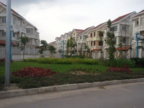 Giá chào bình quân của toàn thị trường biệt thự, liền kề giảm 7 – 8% nhưng sức mua vẫn thấp