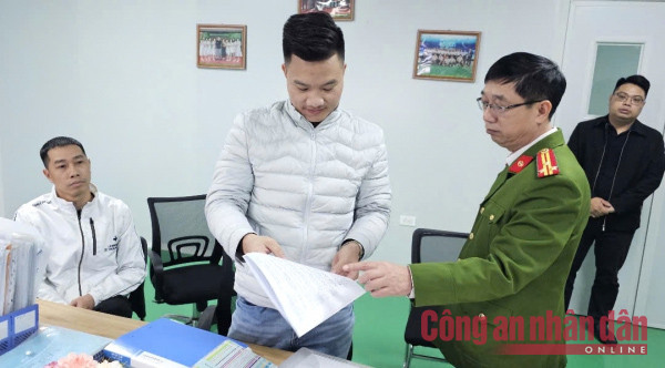 Cơ quan Công an triệu tập làm việc với các đối tượng liên quan. Cơ quan Công an triệu tập làm việc với các đối tượng liên quan.