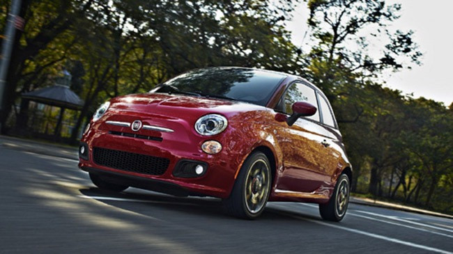 Những mẫu xe mini hoặc subcompact như Fiat 500 và Chevrolet Sonic không thực sự vượt mặt dòng sản phẩm cỡ nhỏ nhưng rộng rãi hơn về mặt tiêu thụ nhiên liệu 