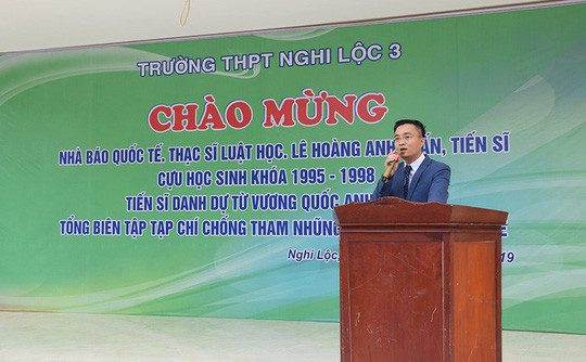 Trường THPT Nghi Lộc 3 nói gì về 'nhà báo quốc tế' Lê Hoàng Anh Tuấn? ảnh 2