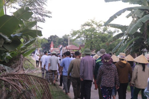 Nữ sinh sống sót trong vụ 5 em bị đuối nước kể lại giây phút kinh hoàng ảnh 1