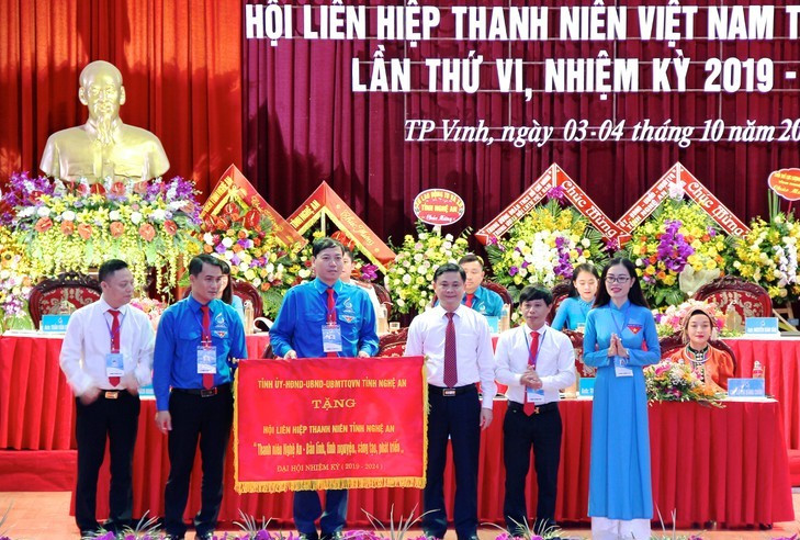 Hình ảnh đẹp tại Đại hội đại biểu Hội LHTN Việt Nam tỉnh Nghệ An lần thứ VI ảnh 8