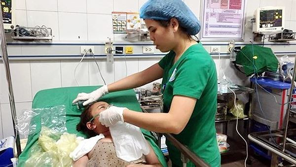 Lộ nguyên nhân gã đàn ông tưới xăng đốt nhà khiến 5 người nhập viện ảnh 2