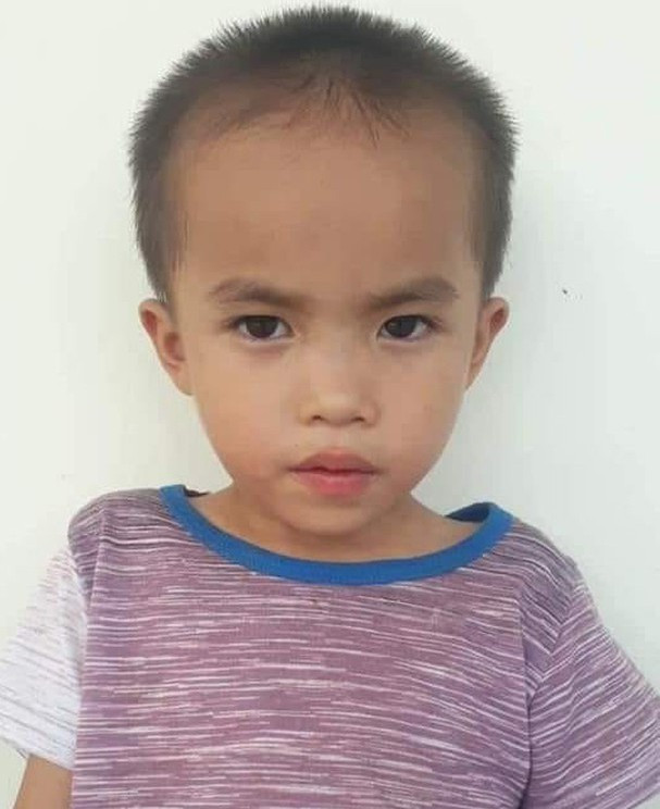 Cả xã miền núi được huy động tìm kiếm bé 6 tuổi nghi 'mất tích bí ẩn' ảnh 1