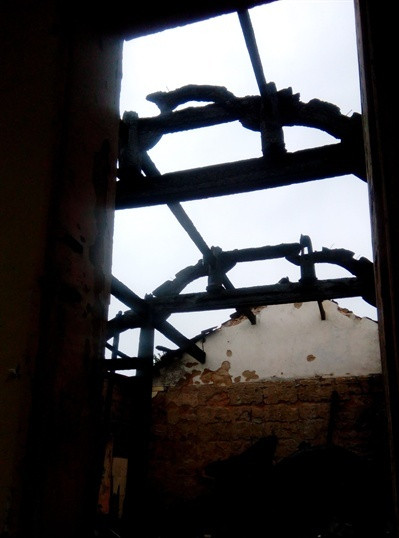 Cháy dữ dội tại kho chăn ga gối đệm, thiệt hại khoảng 8 tỷ đồng ảnh 1