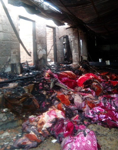 Cháy dữ dội tại kho chăn ga gối đệm, thiệt hại khoảng 8 tỷ đồng ảnh 2