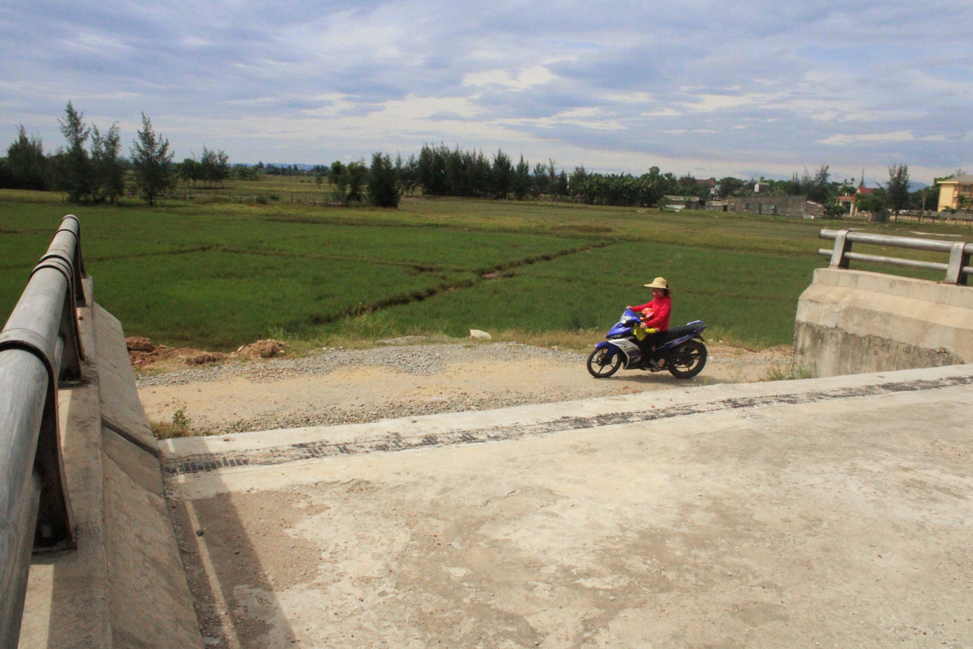 Vì sao cầu 12 tỷ xây xong 3 năm vẫn không thể sử dụng ảnh 8