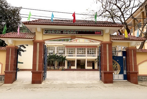 Phó Chánh văn phòng huyện sử dụng bằng giả hơn 20 năm ảnh 1