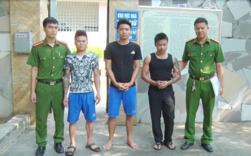 Gửi tiền từ nước ngoài về thuê người đánh ghen khiến một phụ nữ bỏng nặng ảnh 1