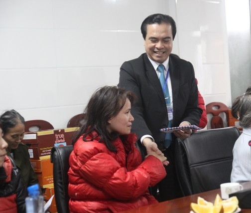 Tết ấm đến với bệnh nhân nghèo tại Nghệ An ảnh 3