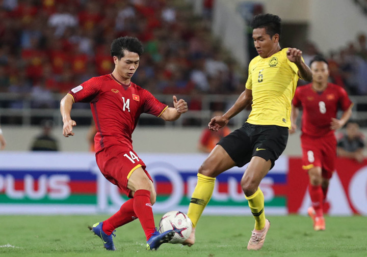 Những cung bậc cảm xúc của CĐV ở chung kết lượt đi AFF Cup ảnh 37 Những cung bậc cảm xúc của CĐV ở chung kết lượt đi AFF Cup ảnh 37