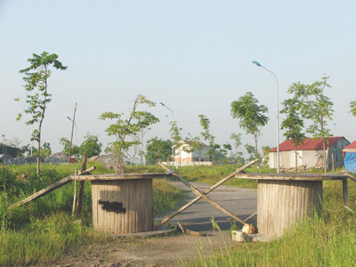 Sau nhiều năm triển khai, hàng chục ha đất tại khu đô thị Hà Phong (Mê Linh - Hà Nội) vẫn bỏ hoang