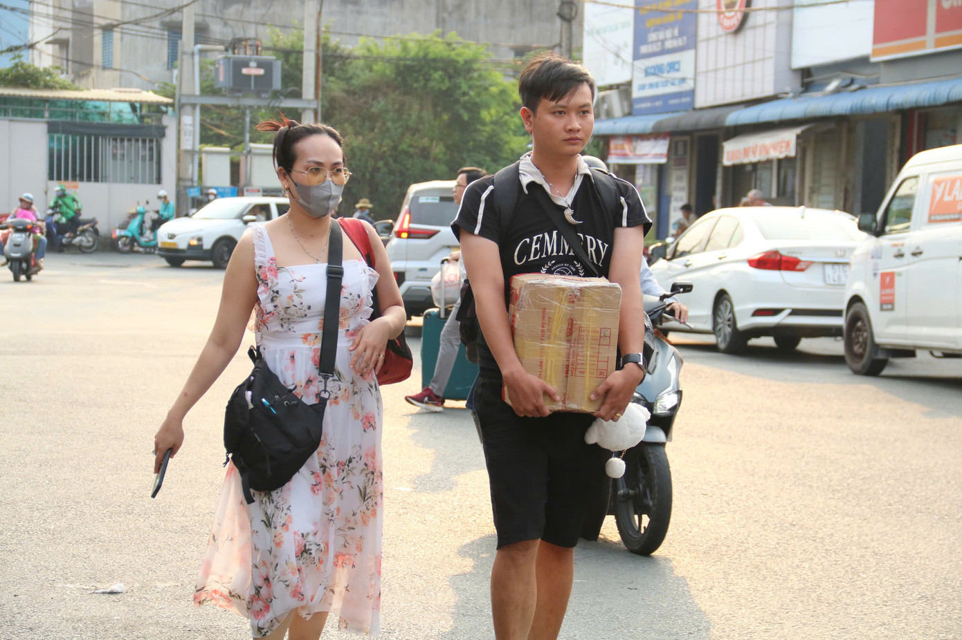 Hình ảnh ghi nhận tại bến xe Miền Tây vào chiều 20/1. Ảnh: CTV Hình ảnh ghi nhận tại bến xe Miền Tây vào chiều 20/1. Ảnh: CTV