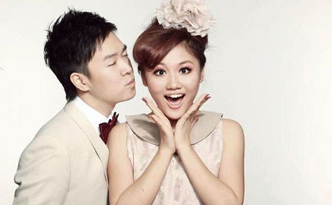 Văn Mai Hương - Lê Hiếu có tình cảm khá bền chặt.. Văn Mai Hương - Lê Hiếu có tình cảm khá bền chặt.