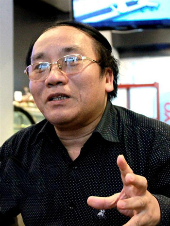 Trần Đăng Khoa: Nhà văn Trung Trung Đỉnh về hưu là bình thường ảnh 1