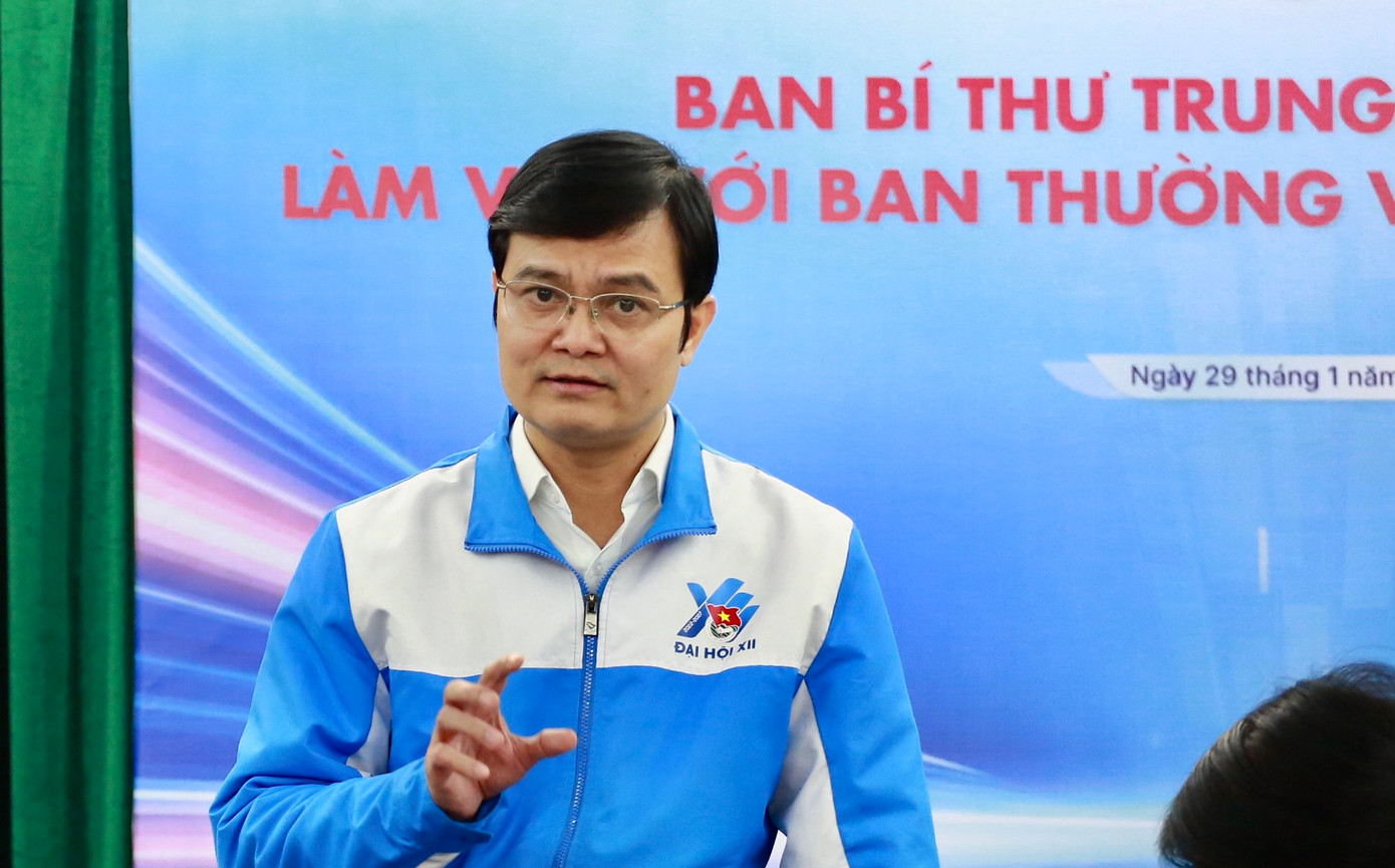 Bí thư thứ nhất T.Ư Đoàn Bùi Quang Huy phát biểu tại buổi làm việc. Ảnh: Bảo Anh