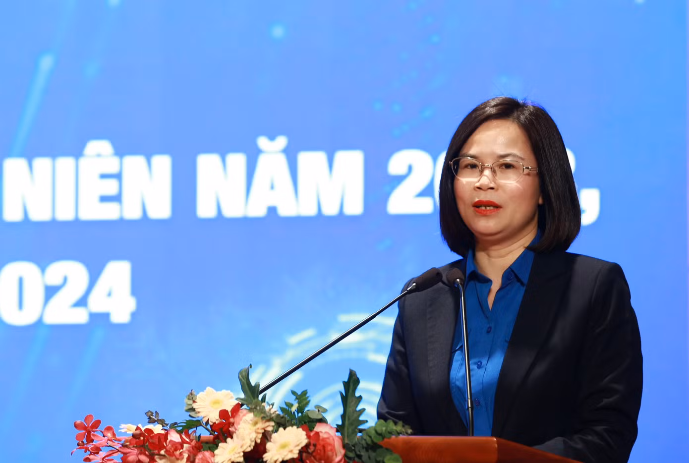 Chị Hoàng Thị Minh Thu, Bí thư Đoàn Khối Doanh nghiệp T.Ư phát biểu tại Hội nghị. Ảnh: Bảo Anh