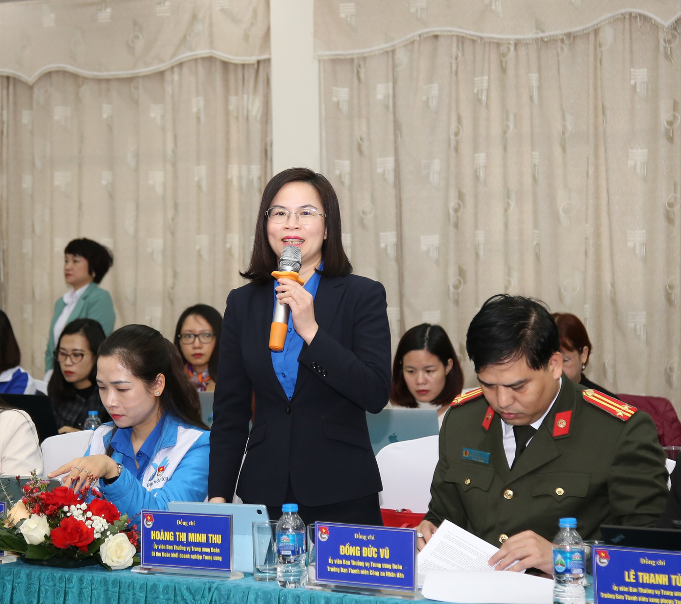 Chị Hoàng Thị Minh Thu - Bí thư Đoàn Khối Doanh nghiệp T.Ư phát biểu tại hội nghị. Ảnh: Lâm Đăng Hải Chị Hoàng Thị Minh Thu - Bí thư Đoàn Khối Doanh nghiệp T.Ư phát biểu tại hội nghị. Ảnh: Lâm Đăng Hải