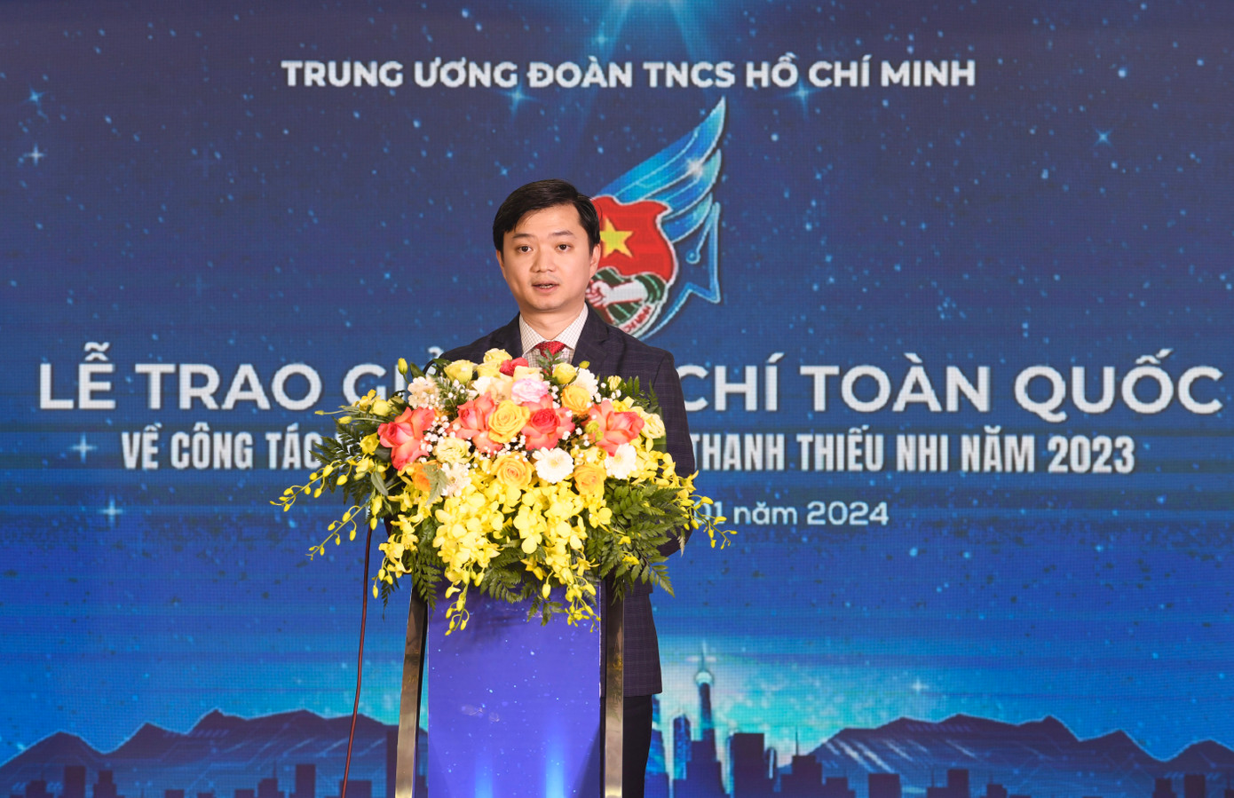 Anh Nguyễn Minh Triết, Bí thư T.Ư Đoàn, Chủ tịch T.Ư Hội SVVN phát biểu tại buổi lễ Anh Nguyễn Minh Triết, Bí thư T.Ư Đoàn, Chủ tịch T.Ư Hội SVVN phát biểu tại buổi lễ