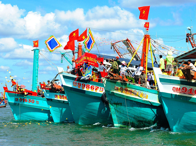 Đoàn tàu trong Lễ hội Nghinh Ông. Đoàn tàu trong Lễ hội Nghinh Ông