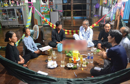 Gia đình Như Ý là bạn đồng đạo. Gia đình Như Ý là bạn đồng đạo