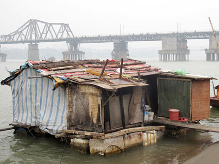 Ngôi nhà nổi của ông Thành