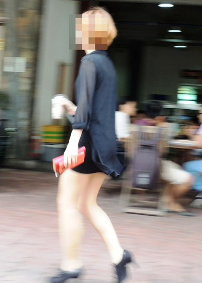 Giảng đường lếch thếch vì thời trang “biến dạng” ảnh 2