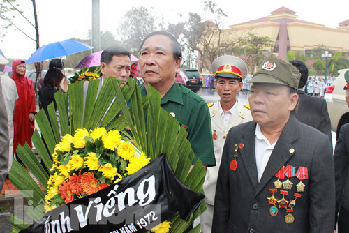 Người dân Quảng Bình viếng Đại tướng Võ Nguyên Giáp. Người dân Quảng Bình viếng Đại tướng Võ Nguyên Giáp