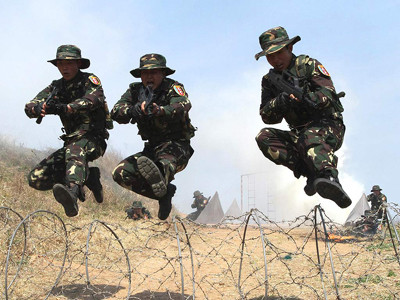 Bộ binh Trung Quốc diễn tập. Ảnh: China Defense