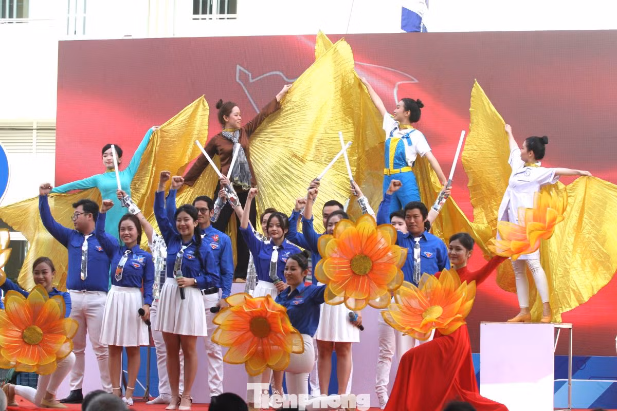 Tiết mục văn nghệ kỷ niệm 93 năm Ngày thành lập Đoàn TNCS Hồ Chí Minh