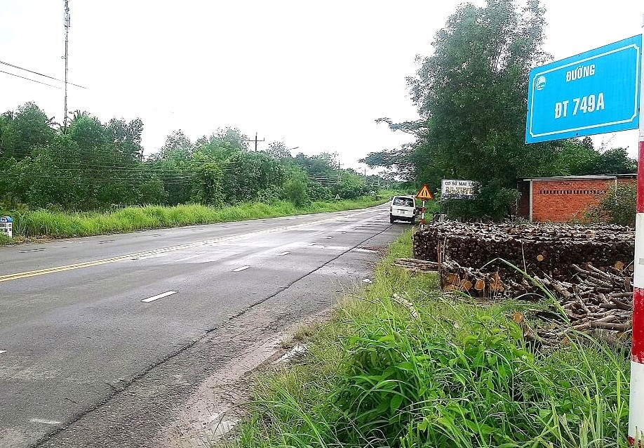 Đường ĐT.749A đoạn qua huyện Dầu Tiếng Đường ĐT.749A đoạn qua huyện Dầu Tiếng