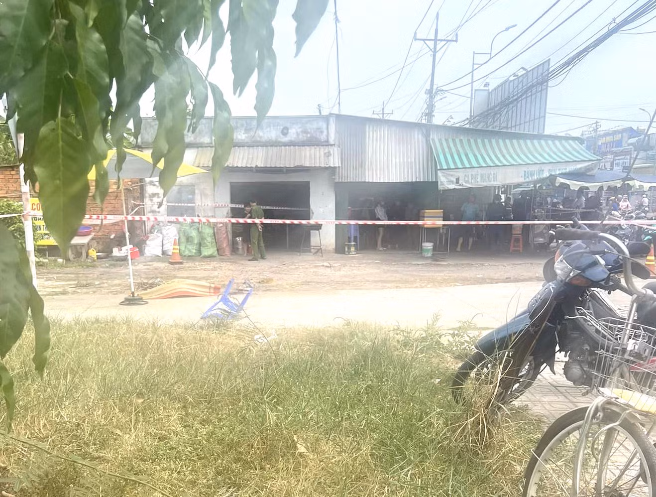 Công an phong tỏa hiện trường