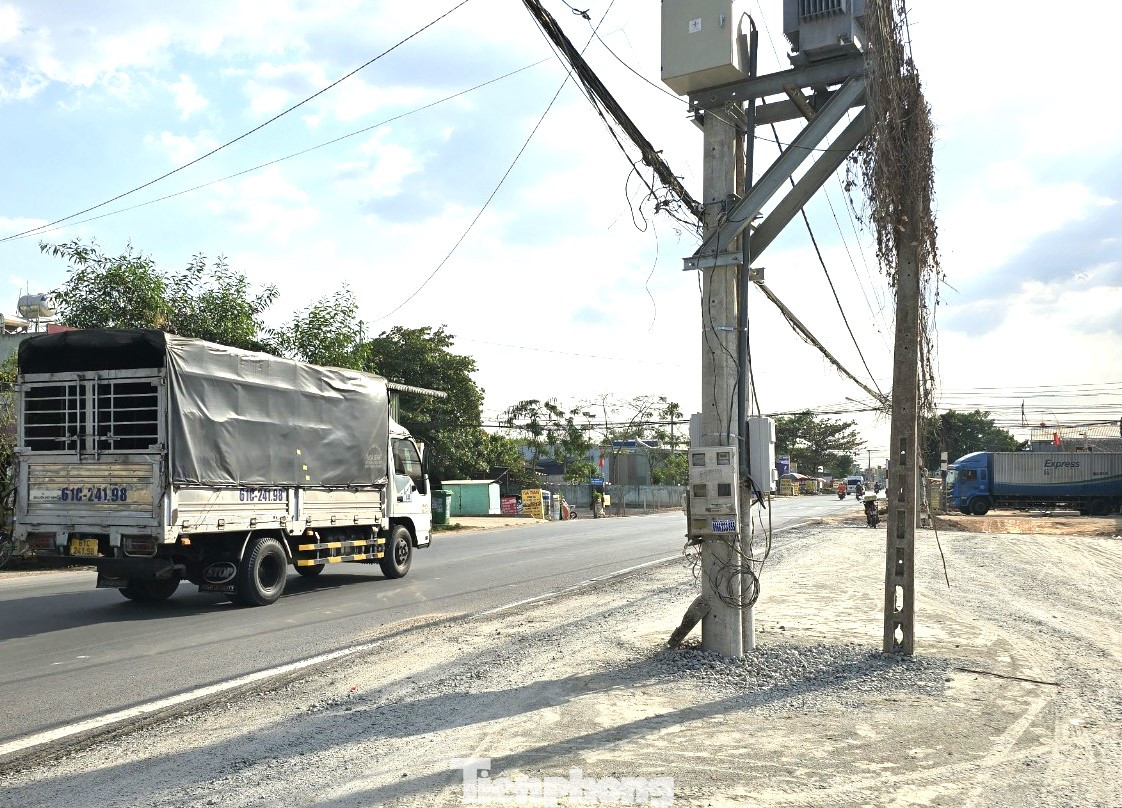 Hệ thống lưới điện chưa được di dời làm ảnh hưởng tiến độ thi công dự án Hệ thống lưới điện chưa được di dời làm ảnh hưởng tiến độ thi công dự án