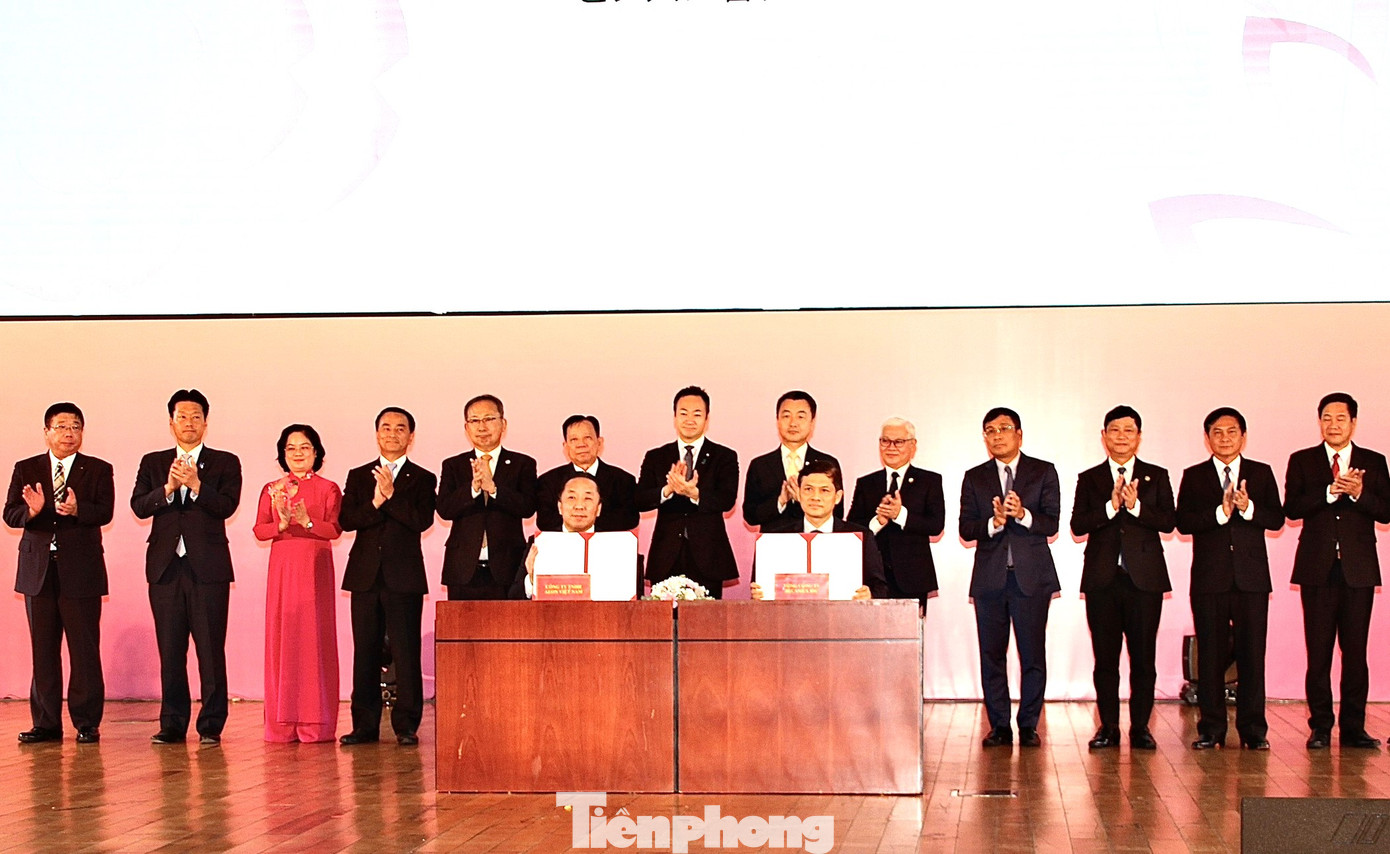 Tại chương trình "Gặp gỡ Nhật Bản" diễn ra lễ ký kết hợp tác giữa doanh nghiệp Nhật Bản và doanh nghiệp tại tỉnh Bình Dương