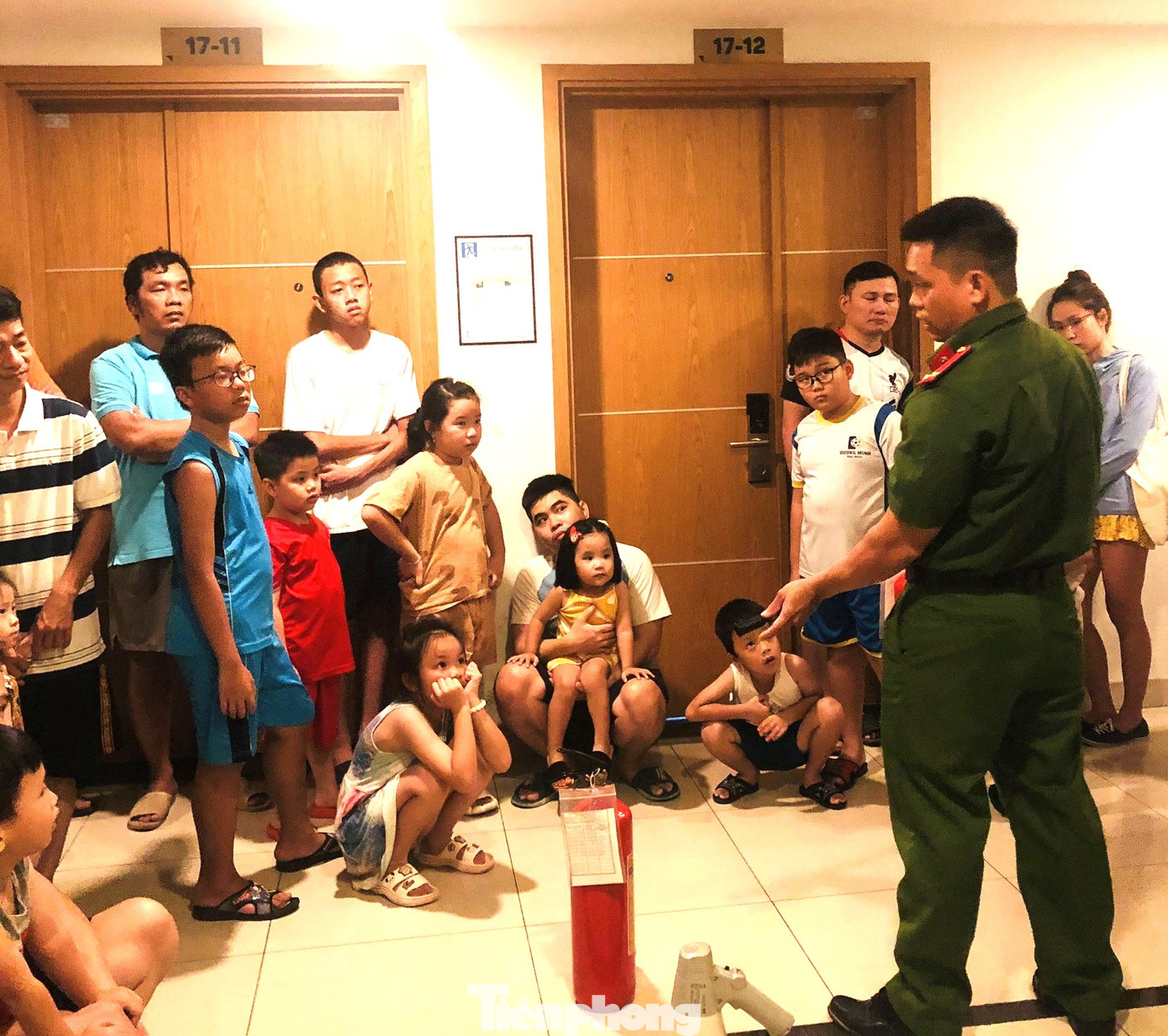 Trung tá Nguyễn Văn Tùng, Phó trưởng Phòng Cảnh sát PCCC - CNCH Công an tỉnh Bình Dương cho biết, nguyên nhân các vụ cháy xuất phát từ sự cố hệ thống, thiết bị điện chiếm gần 1/3 số vụ cháy từ đầu năm đến nay. Trung tá Nguyễn Văn Tùng, Phó trưởng Phòng Cảnh sát PCCC - CNCH Công an tỉnh Bình Dương cho biết, nguyên nhân các vụ cháy xuất phát từ sự cố hệ thống, thiết bị điện chiếm gần 1/3 số vụ cháy từ đầu năm đến nay.