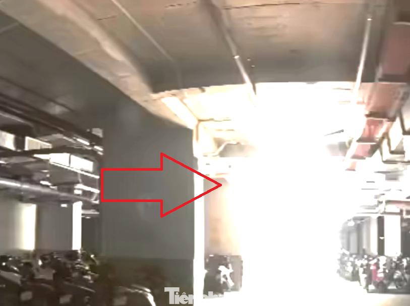 Vị trí xảy ra vụ nổ dưới hầm chung cư