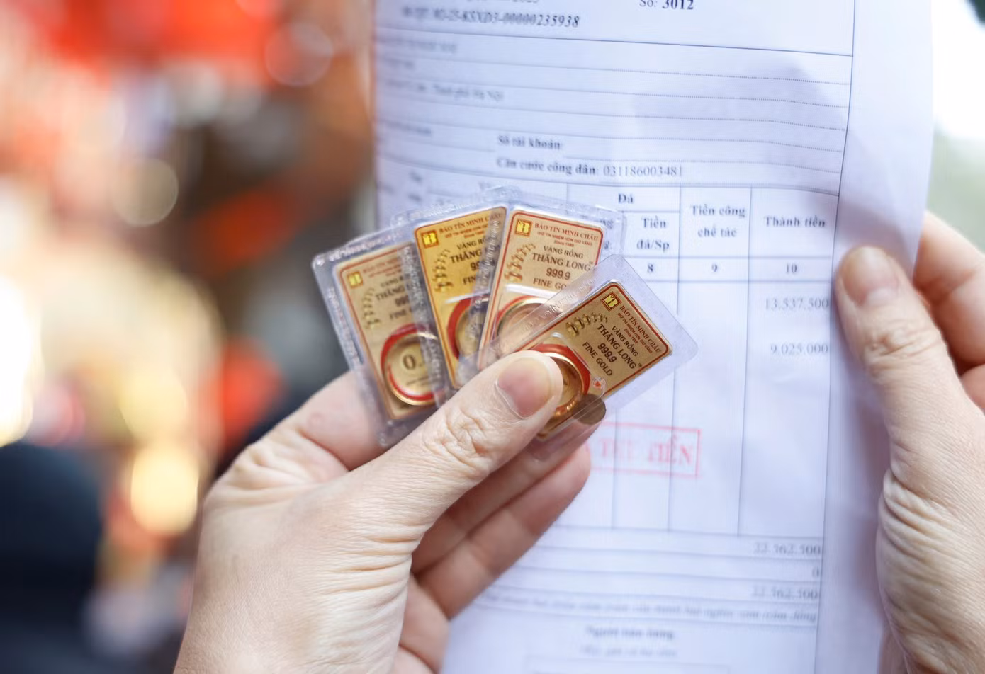 Do kinh tế khó khăn và giá vàng cao nên người dân không mặn mà với vàng ngày vía Thần tài (ảnh: Như Ý).