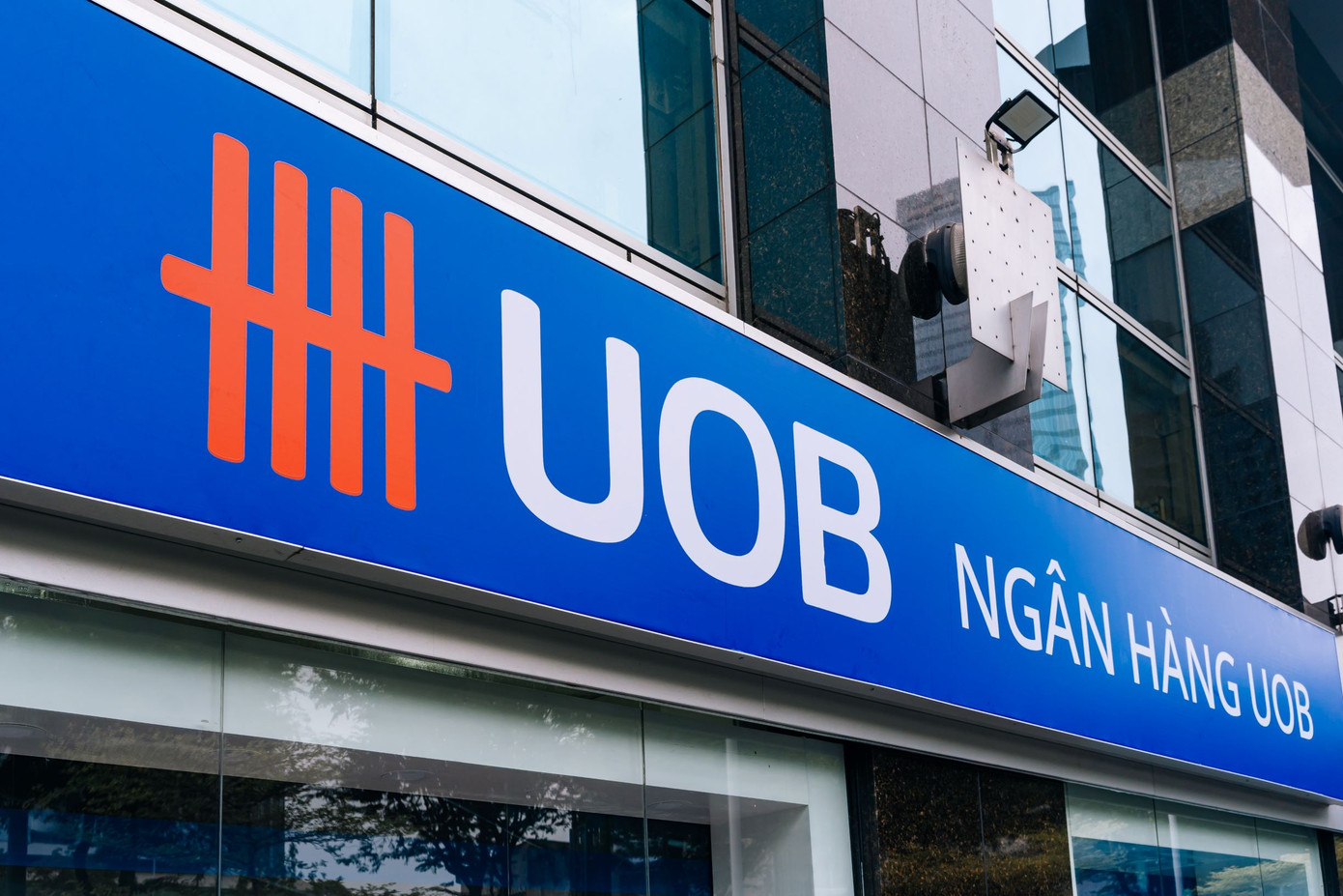 Ngân hàng UOB thông báo khách hàng cập nhật sinh trắc học trước ngày 24/2. Ngân hàng UOB thông báo khách hàng cập nhật sinh trắc học trước ngày 24/2.