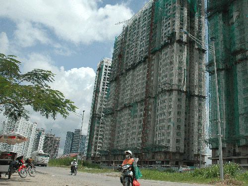 ốn ngân hàng đang chảy vào nhà đất thông qua việc cho khách hàng vay tiền mua, xây, sửa nhà. ốn ngân hàng đang chảy vào nhà đất thông qua việc cho khách hàng vay tiền mua, xây, sửa nhà